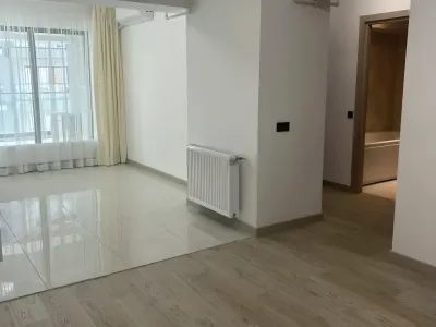 inchiriere apartament Sector 3 București living pereti albi